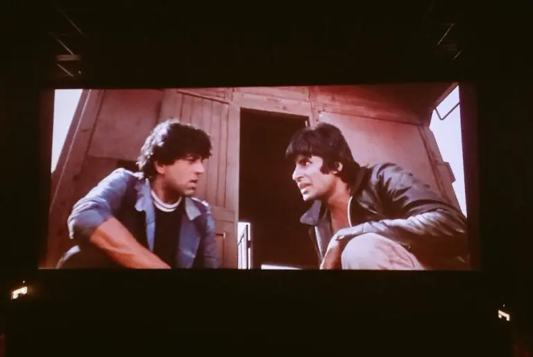 Sholay Re-Release Review On X: Fans Hail ‘Flawless 4k Restoration’, Call It ‘One Of The Biggest Entertainers’