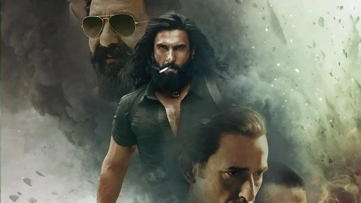 As Bollywood Goes Gaga Over Ranveer Singh’s ‘Dhurandhar’, Hrithik Roshan Reviews It ‘Twice’