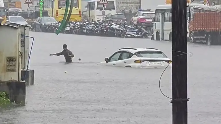Heavy rains batter Chennai