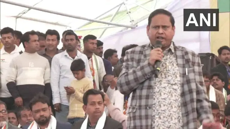 Humayan Kabir floats his party