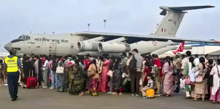 Last Batch Of Stranded Indians Brought Back From Sri Lanka; New Delhi Intensifies Assistance