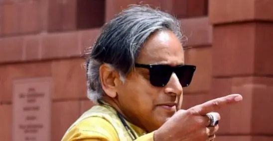 Tharoor Only Congress Leader Invited To Dine With Putin At Rashtrapati Bhavan; Miffed Congress Cries Foul After He Accepts