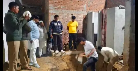 UP Man Shoots Dead Wife, Two Daughters; Was Angered After Wife Left Home Without A Burqa