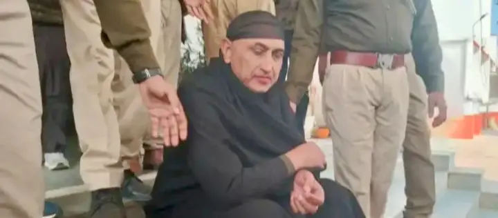 Rajasthan Cop, Suspended For Rape, Uses Lipstick, Dons Burqa To Fool Pursuers; Arrested In Vrindavan