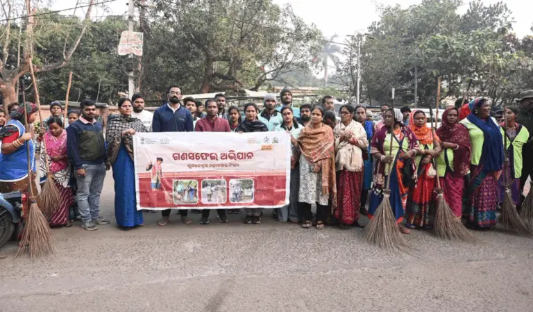 BMC Slaps Rs 1 Lakh Fine Each On Shops For Flouting Sanitation Norms In Bhubaneswar