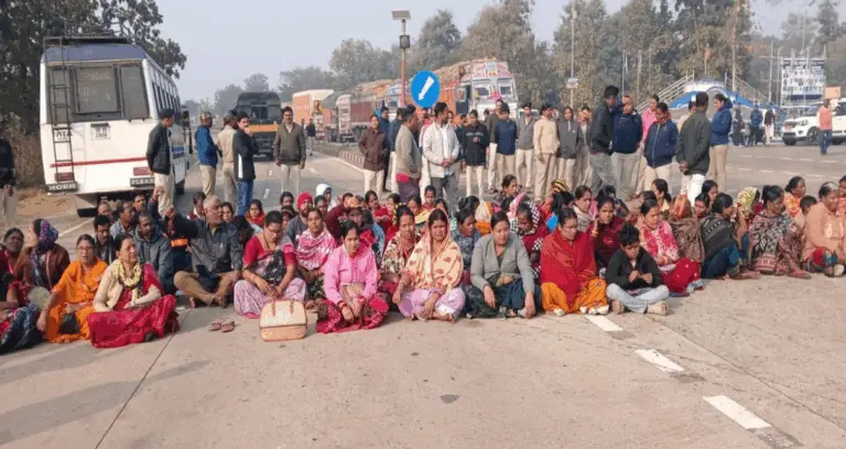 Protesters Attack Sub-Collector’s Vehicle During Deogarh Bandh In Odisha, Several Detained
