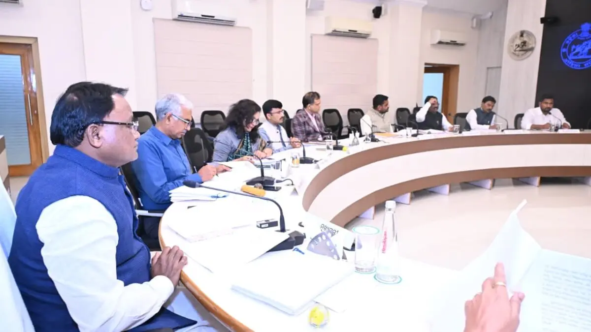 Odisha Cabinet Clears New Pharma & MedTech Policy, 2 Schemes For Handloom, Silk Sectors