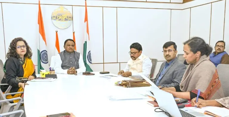 Odisha CM Prioritises Ayushman Bharat Digitisation, Doctor Training In Healthcare Initiatives