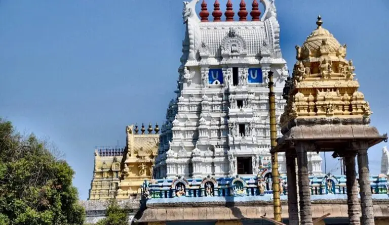 SC Appoints Former Judge As Mediator In 120-Year-Old TN Temple Dispute