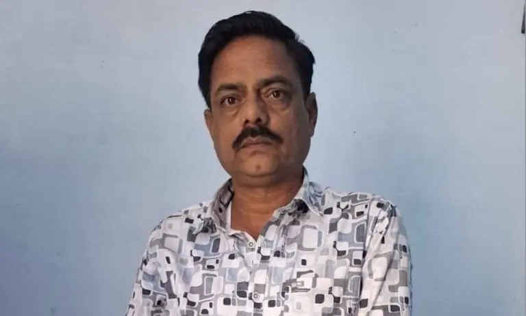 Odisha Forester Caught Taking Rs 10K Bribe For Permit To Transport Wooden Logs