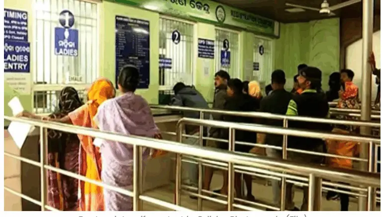 Odisha Govt Doctors Defy ESMA, Continue 2-Hour OPD Boycott Over Unfulfilled Demands