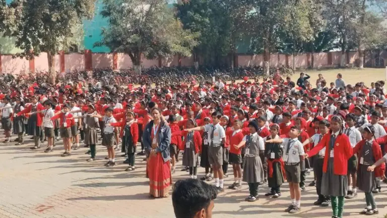 Mass Rendition Of Vande Mataram By 21 Lakh Students In 16000 Institutions Across Odisha