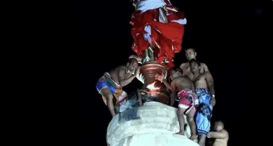 ‘Mahadeepa’ Raised Atop Bhubaneswar’s Lingaraj Temple Ahead Of Schedule