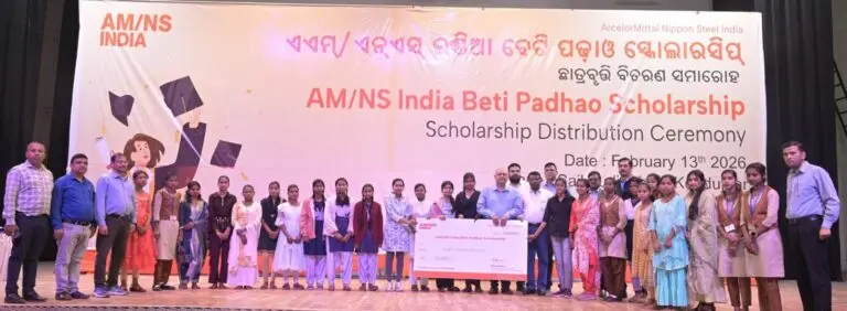 AM/NS India Awards Beti Padhao Scholarships To 97 Girl Students From Keonjhar