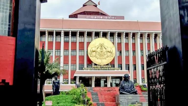 Kerala to be renamed Keralam