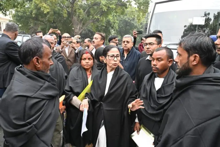 Mamata Banerjee CEC meet with SIR victims