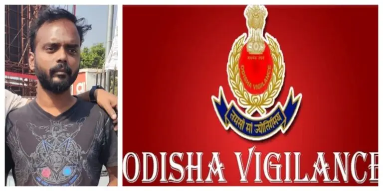 Odisha Vigilance Nabs PEO While Taking Bribe From Mechanic