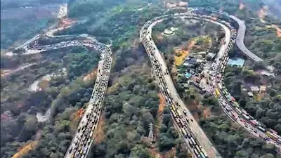 Mumbai-Pune expressway jam