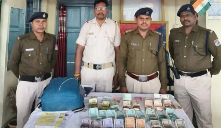 Rs 2.69 Lakh Cash, Foreign Currencies Seized From Abandoned Bag At Odisha Station
