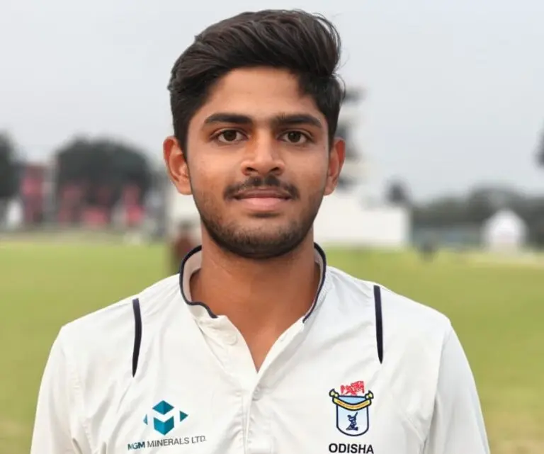 Sayed Tufayl Ahmad 8 wkts on debut