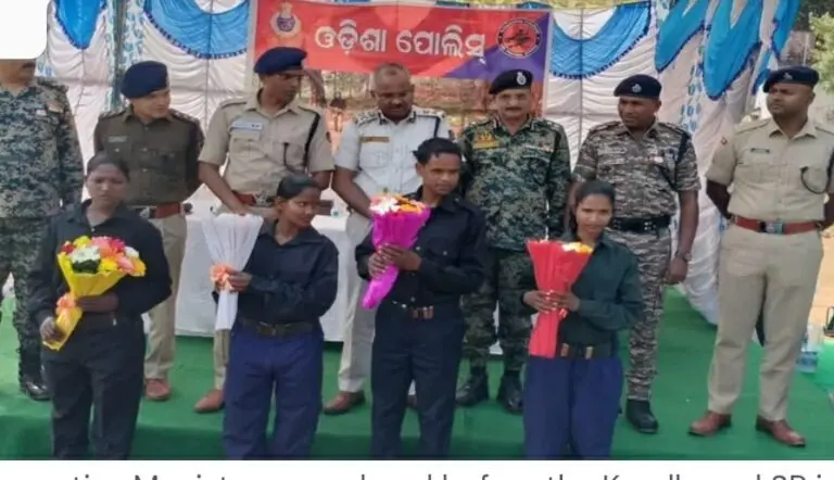 4 Hardcore Maoists Surrender Before Police In Odisha’s Kandhamal With Weapons
