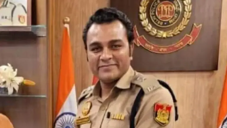 Senior IPS Officer Booked By Delhi Police For Illegal Raids, Confinement & Extortion