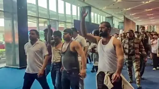 Youth congress shirtless protest