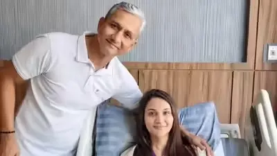 Anaya Bangar with father Sanjay Bangar