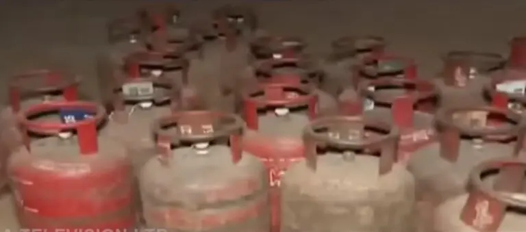 Over 120 LPG Cylinders Seized In Bhubaneswar Raid; Hoarder Absconding