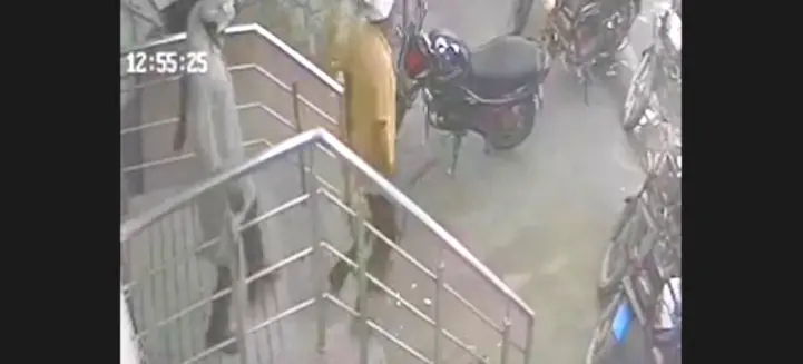 In Ghaziabad Shocker, Bank Manager Shot Dead Inside Branch By Security Guard For Refusing To Grant Leave