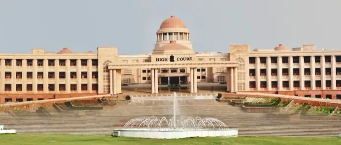 Foetus In Womb Of Woman Who Dies In Accident To Be Treated As Person, Allahabad HC Says; Orders Railways To Pay Compensation