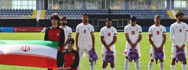 Iranian Soccer Stars Hold Schoolbags In Mournful Protest For Slain Schoolgirls