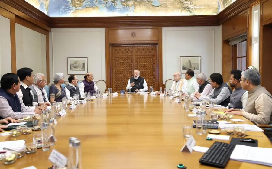 Modi key meeting on oil & gas situation