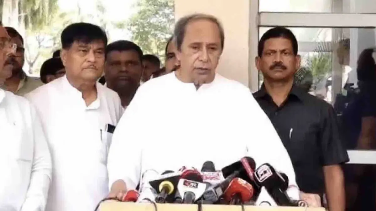 Naveen Patnaik Seeks Health Min’s Scalp, Rs 50 Lakh Ex-Gratia For Lives Lost In SCB Fire