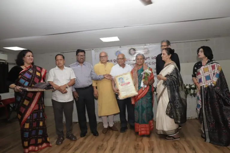 Noted Odia Writer Pushpanjali Nayak Honoured With 5th Sukubina Srashta Smruti Award