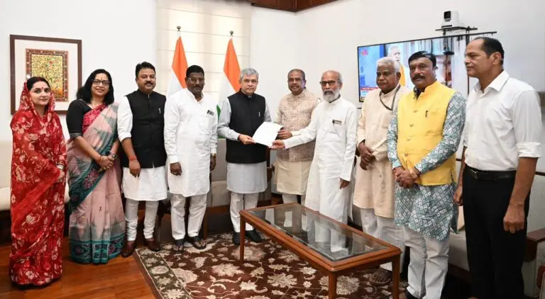 Odisha MPs Urge Ashwini Vaishnaw To Regularise Rly Land For RECA At Kharagpur