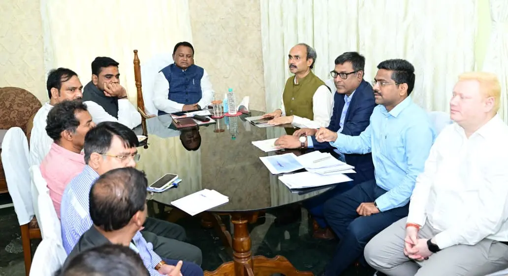 Odisha CM Reviews Industrial Projects In Paradip, Asks Officials To Accelerate Implementation