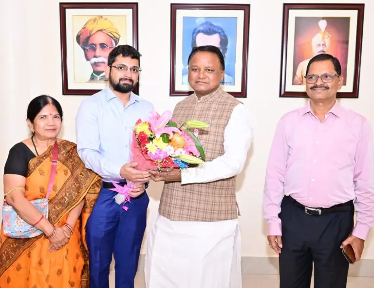 CM Majhi Felicitates Odisha Engineer Who Ranks 100th In Civil Services Exam