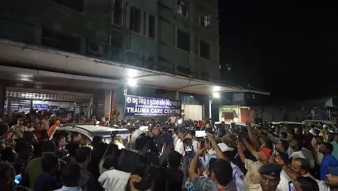 Toll Climbs To 12 In SCB Fire As 2 More Patients Succumb, Kin Blame Safety Lapses