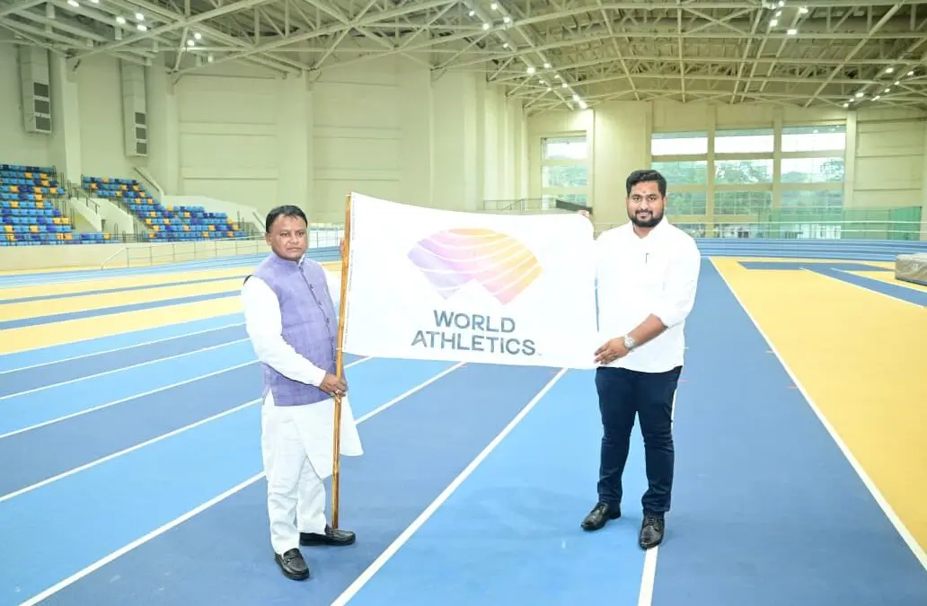 World Athletics Flag Presented To CM Majhi Ahead Of 2028 Indoor Championship In Odisha