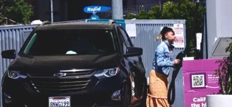 Iran War Drives US Gas Prices Above $4 Mark, Straining Motorists’ Budgets