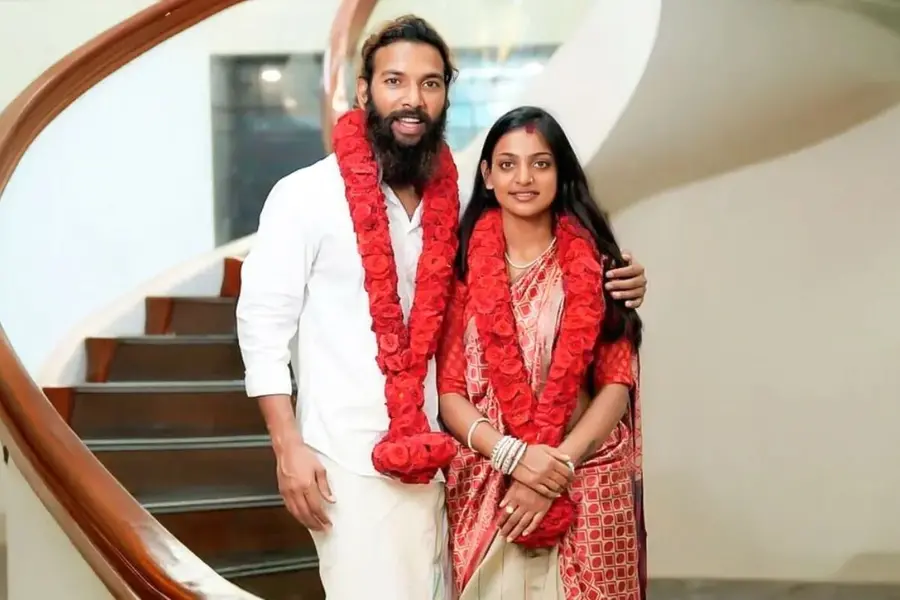 Kumbh fame Monalisa in under-age marriage controversy