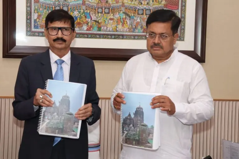 Panel Proposes Code Of Rituals, Servitor Welfare, Infra Upgrades At Odisha’s Lingaraj Temple