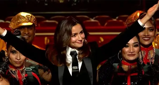 Internet Divided Over Alia Bhatt’s Hosting Gig At Screen Awards 2026