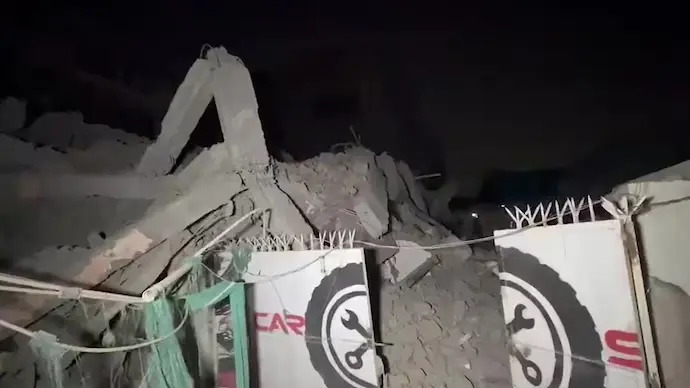 Delhi building collapse
