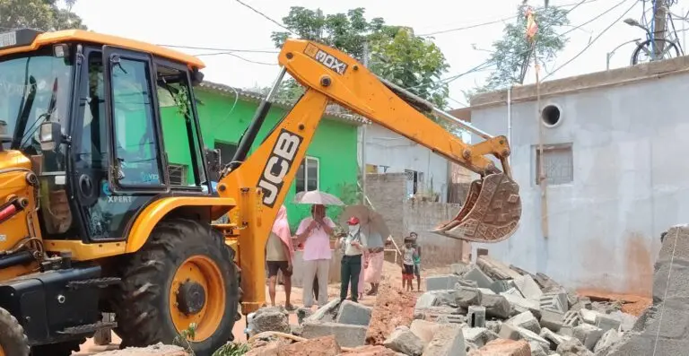 BDA Frees Encroached Area In Massive Eviction Drive At Bhubaneswar’s Kalarahanga Amid Protest