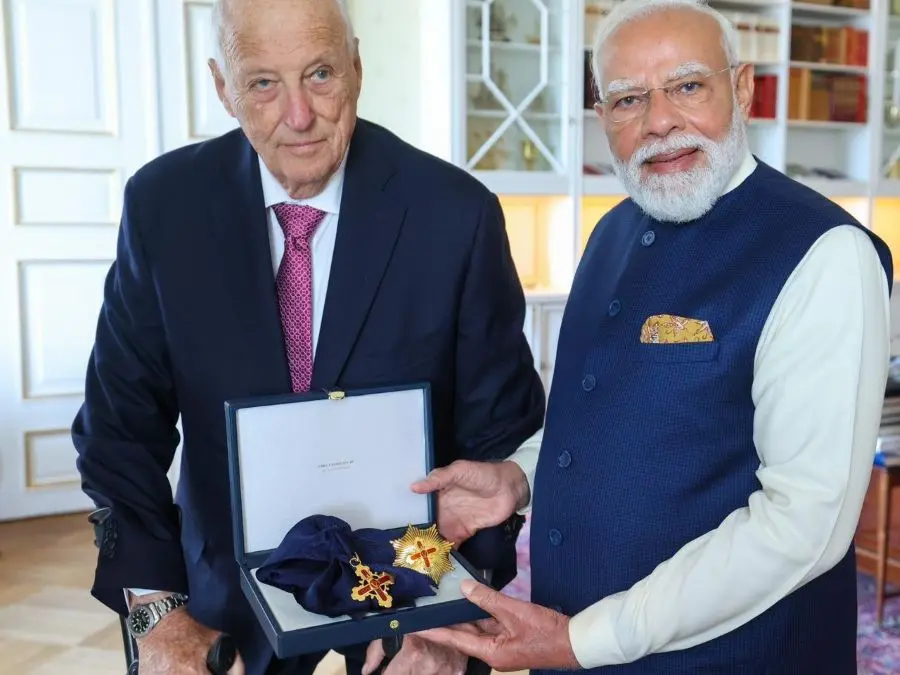 Norway honour for Modi