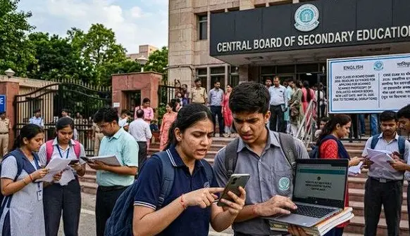 Fee Glitch Fallout: CBSE Promises Refunds For Overcharged Class 12 Candidates