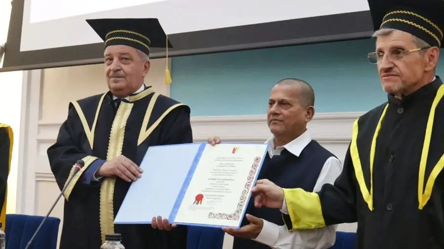 University of Craiova doctorate for Achyuta Samanta