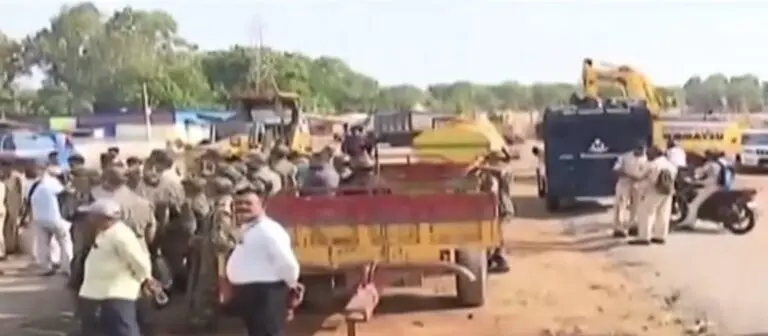Bhubaneswar Resumes Eviction Drive For LPR Road; Around 80 Houses To Be Pulled Down